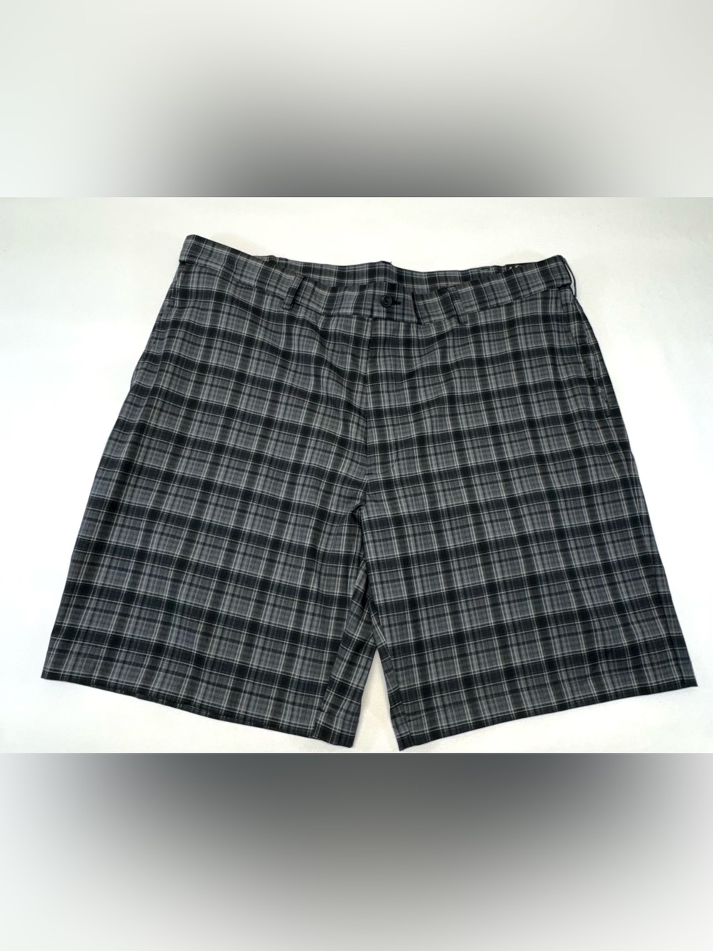 NWT Grand Slam Motion Flow Gray Plaid Golf Shorts - Men's Size 42